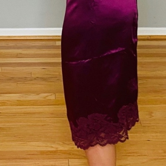 Banana Republic Maroon Skirt - Picture 6 of 9